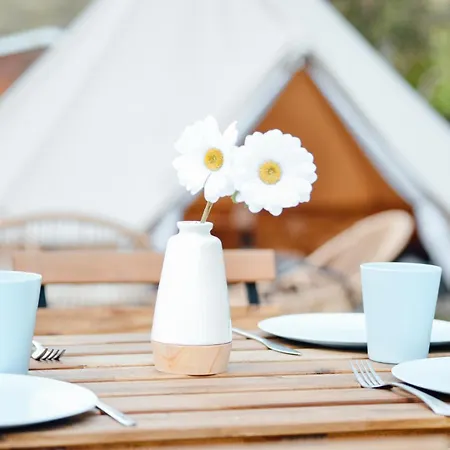 Glamping Cocooning Tipi - *