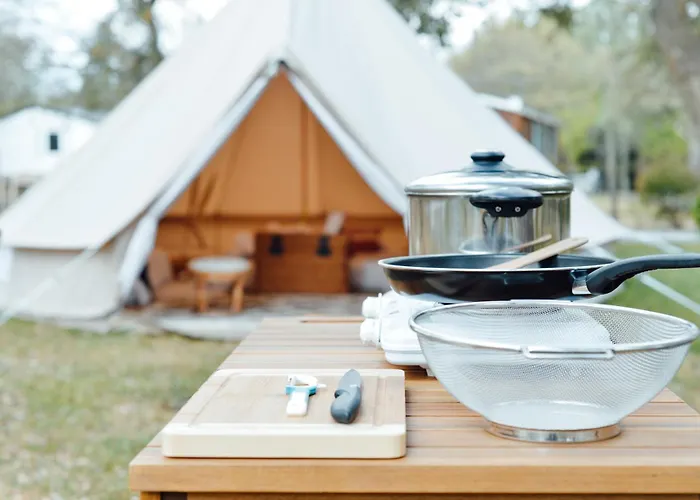 Οργανωμένο κάμπινγκ Cocooning Tipi -