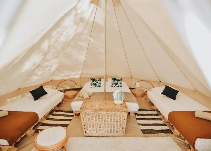 Οργανωμένο κάμπινγκ Cocooning Tipi - Azur